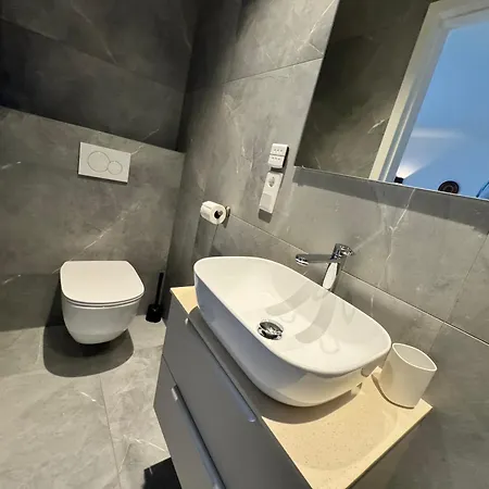 Apartamento Homes By The C *