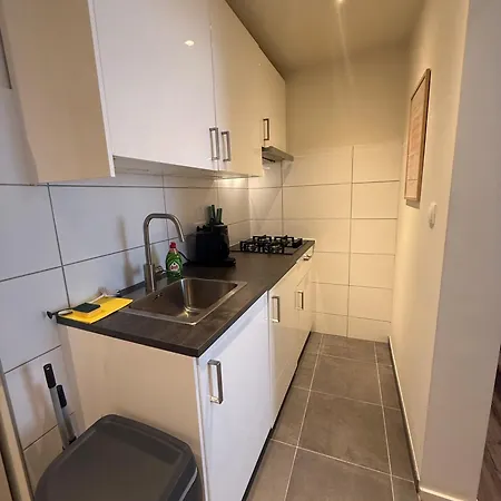 Homes By The C Apartamento