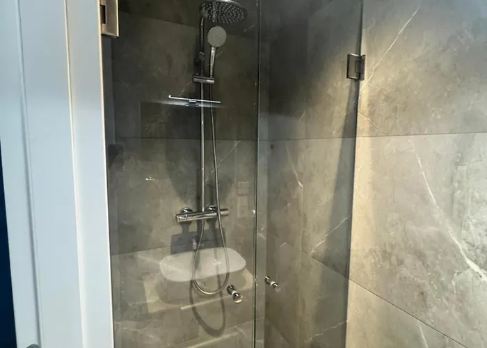 Homes By The C Daire *