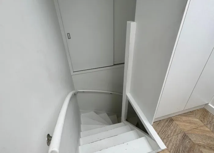 Homes By The C Appartement