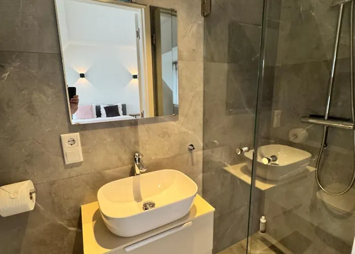 Homes By The C Διαμέρισμα *