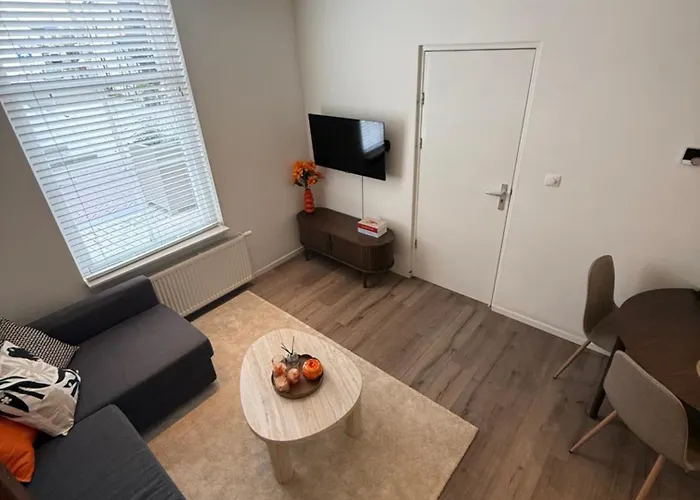 Homes By The C Appartement *